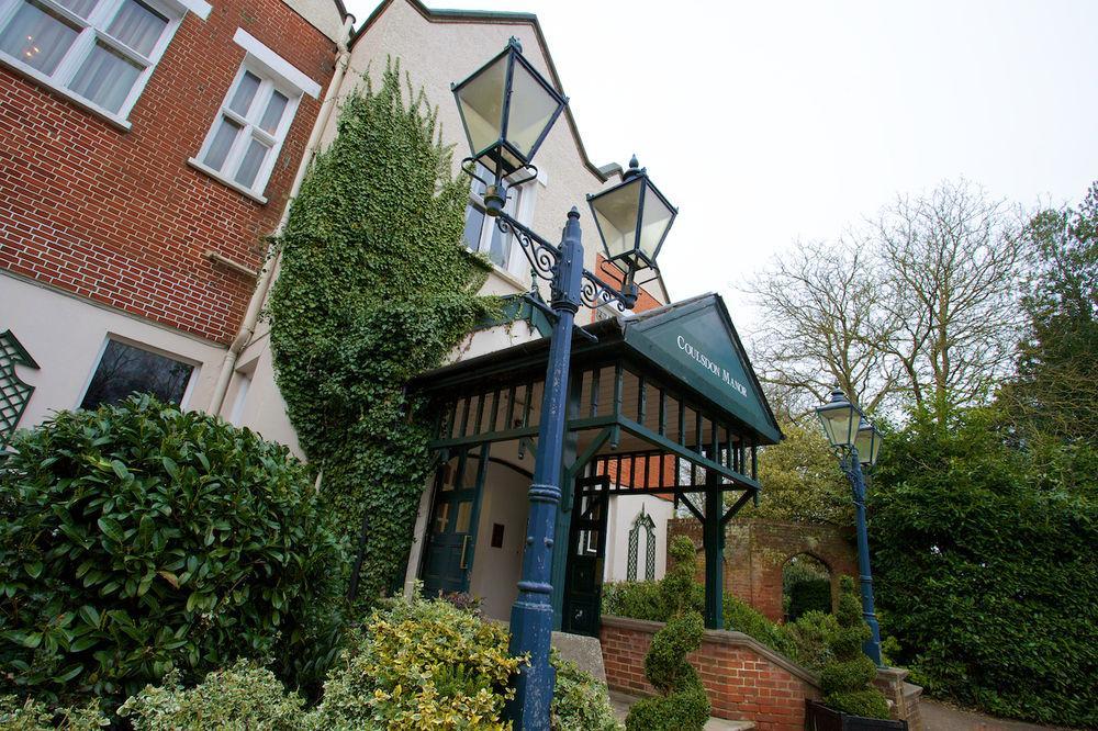 Coulsdon Manor Hotel And Golf Club Croydon Exterior photo