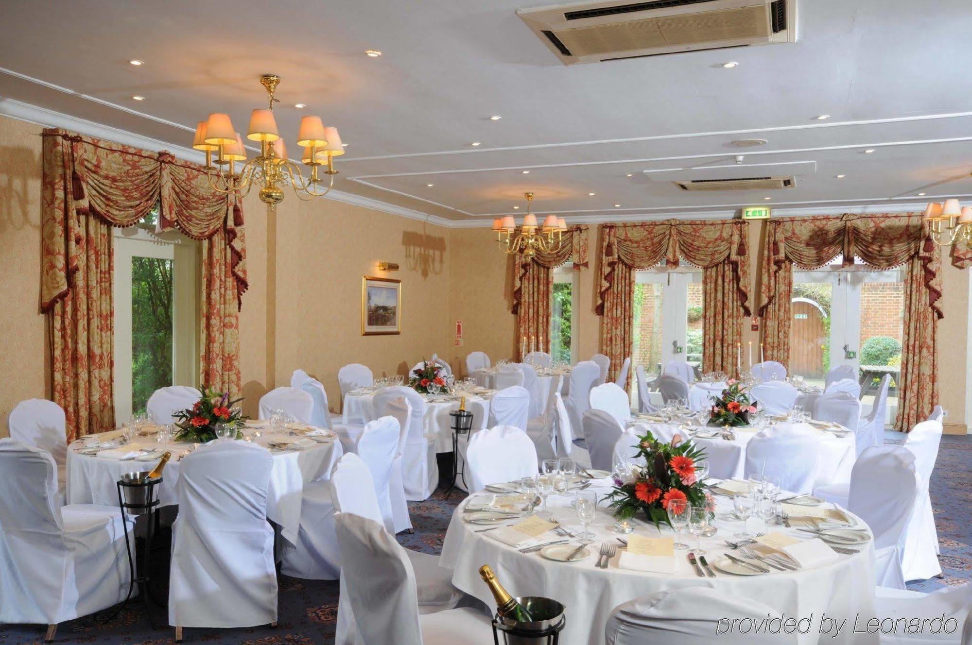 Coulsdon Manor Hotel And Golf Club Croydon Exterior photo